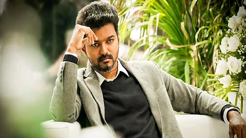 ഫ്ളാറ്റ് ഒഴിഞ്ഞില്ല; ഫാന്സ് അസോസിയേഷന് മുന് പ്രവര്ത്തകര്ക്കെതിരെ നിയമനടപടിയുമായി വിജയ്