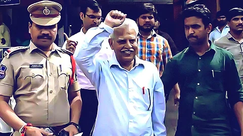 വരവര റാവുവിന് ജാമ്യം; ആരോഗ്യസ്ഥിതി പരിഗണിച്ചെന്ന് കോടതി