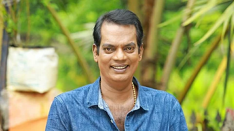 ആഷികും അമല് നീരദും എന്റെ ജൂനിയറായിരുന്നു, പ്രായവ്യത്യാസമില്ല; രാഷ്ട്രീയ കാരണത്താലാണ് ഒഴിവാക്കിയതെന്ന വിമര്ശനവുമായി സലീംകുമാര്