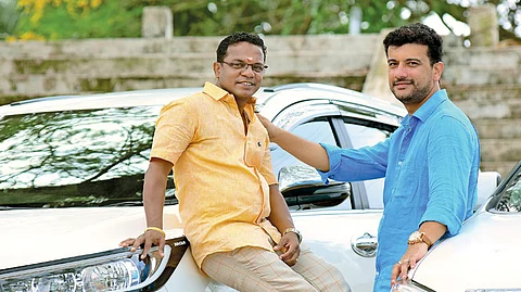 'ഏത് മണ്ഡലത്തിലും മത്സരിക്കാന് യോഗ്യന്'; തന്നോടൊപ്പം പിഷാരടി കൂടി വരുമ്പോള് യുവാക്കള്ക്ക് കാര്യങ്ങള് വ്യക്തമാകുമെന്ന് ധര്മ്മജന്