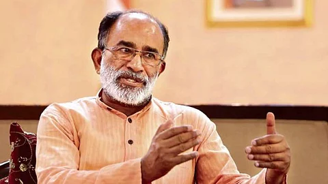 ഇന്ധന വിലവർദ്ധനവ് എനിക്കും പ്രശ്നമാണ്, എല്ലാ പ്രശ്നങ്ങള്ക്കും പരിഹാരം ഉണ്ടായിട്ടില്ല; അല്ഫോണ്സ് കണ്ണന്താനം