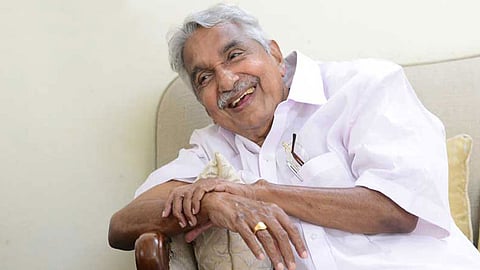 സിപിഎമ്മിന് തുടര്ഭരണവും ബിജെപിക്ക് സീറ്റുകളും എന്നതാണ് ബാലശങ്കര് പറഞ്ഞ ഡീലെന്ന് ഉമ്മന്ചാണ്ടി