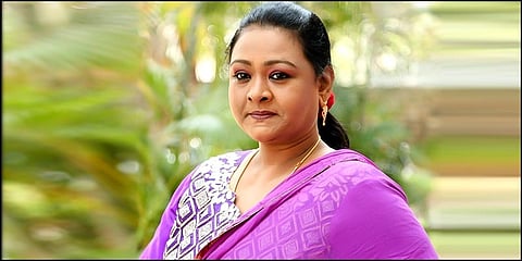 നെഹ്റുവിനെയും കോണ്ഗ്രസിനെയും മനസിലാക്കിയാണ് രാഷ്ട്രീയ പ്രവേശം, കേരളത്തില് പ്രചരണത്തിന് എത്തില്ല: ഷക്കീല