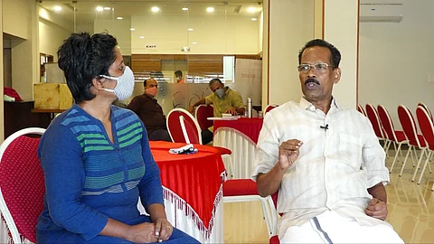 മദ്യപിക്കുന്നവരും മനുഷ്യരാണ്; ലൈസന്സിനായി ഒരു ബാറുടമയും തന്നെ വന്ന് കണ്ടിട്ടില്ലെന്ന് മന്ത്രി ടി.പി രാമകൃഷ്ണന്