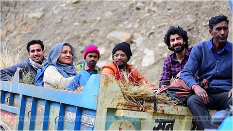 ബിഗ് റിലീസിന് ഒരുങ്ങി പാർവതിയുടെ 'വർത്തമാനം'; ചിത്രം രാജ്യമൊട്ടാകെ 300 തീയറ്ററുകളിൽ