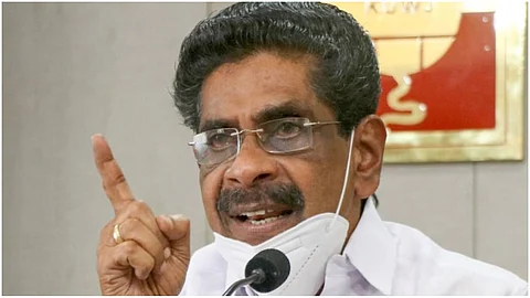 മഞ്ചേശ്വരത്ത് ബിജെപിയെ തോൽപ്പിക്കുവാൻ എൽഡിഎഫ് പിന്തുണയ്ക്കുമോയെന്ന് മുല്ലപ്പള്ളി രാമചന്ദ്രൻ