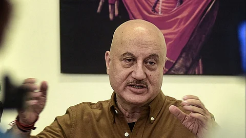 'പ്രതിച്ഛായ കെട്ടിപ്പെടുത്താൽ മാത്രം പോര, മനുഷ്യത്വമില്ലാത്തവരെ മാത്രമേ ഈ കാഴ്ച വേദനിപ്പിക്കാതിരിക്കൂ'; കേന്ദ്രത്തിനെതിരെ അനുപം ഖേർ