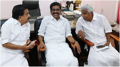 തലപ്പത്തേക്ക് യുവനിര, കോണ്ഗ്രസില് അഴിച്ചുപണി, ഡിസിസി പ്രസിഡന്റുമാരെയും മാറ്റും