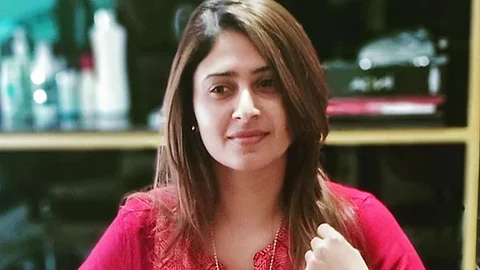 എന്തെല്ലാം കാരണങ്ങള് ഉള്പ്പെടുത്തിയാണ് ഐഷയ്ക്കെതിരെ രാജ്യദ്രോഹക്കുറ്റം ചുമത്തിയത്; കവരത്തി പൊലീസിനോട് ഹൈക്കോടതി