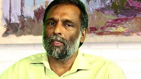 മോഹനന് വൈദ്യരെ ബന്ധു വീട്ടില് മരിച്ച നിലയില് കണ്ടെത്തി