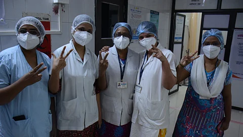 നഴ്സുമാര് മലയാളം സംസാരിക്കുന്നത് വിലക്കിയ വിവാദ ഉത്തരവ് ഡല്ഹി ആശുപത്രി പിന്വലിച്ചു