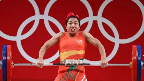 മീരാബായ് ചാനുവിന് സ്വര്ണ മെഡലിന് സാധ്യത; ചൈനീസ് താരത്തെ അയോഗ്യയാക്കിയേക്കും