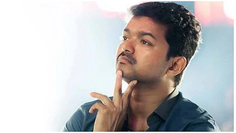 വെറും റീൽ ഹീറോയാകരുത്; നടൻ വിജയ്ക്ക് ഒരു ലക്ഷം രൂപ പിഴ ചുമത്തി മദ്രാസ് ഹൈക്കോടതി