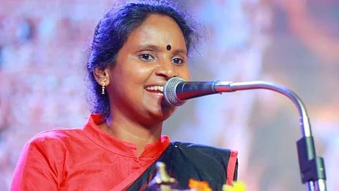 കാണിച്ചു തരാമെന്ന് പറഞ്ഞ് വണ്ടിയുടെ ഫോട്ടോയെടുത്തു; രമ്യ ഹരിദാസ് പ്രശ്നത്തില് ഭീഷണിയുണ്ടെന്ന് യുവാക്കള്