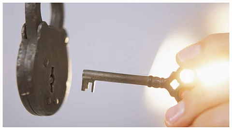 ആഴ്ചയില് ആറു ദിവസം തുറക്കാം;
ഞായറാഴ്ച ലോക്ക്ഡൗണ് തുടരും, ഓണത്തിനും സ്വാതന്ത്ര്യ ദിനത്തിനും ഇളവ്