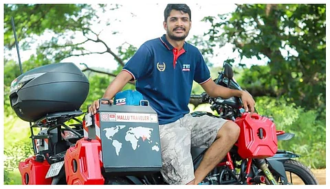 എന്നെ ഗതാഗതമന്ത്രിയാക്ക്, ഇരുപത് ടയറ് വെച്ച് മോഡിഫിക്കേഷന് അനുമതി തരാം; മല്ലു ട്രാവലറും വിവാദത്തില്