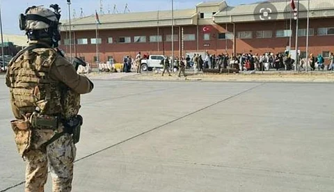 കാബൂള് വിമാനത്താവളത്തില് അജ്ഞാതരുടെ വെടിവെപ്പ്; സുരക്ഷാ ഉദ്യോഗസ്ഥന് മരിച്ചു