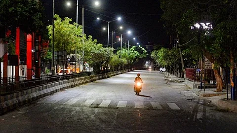 സംസ്ഥാനത്ത് ഇന്നുമുതല് രാത്രികാല കര്ഫ്യൂ; പൊതുഗതാഗതം തടസപ്പെടില്ല