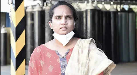 അമ്മയുടെ മരണം പ്രേരണയായി; സീതാ ദേവി ഇന്ന് 'ശ്വാസം' നൽകുന്നത് ദിവസവും മുപ്പതോളം പേർക്ക്