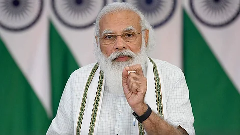 മോദിയുടെ ജനപിന്തുണ കുത്തനെ ഇടിഞ്ഞു; തിരിച്ചടിയായത് കൊവിഡ്, പിന്തുണ 66ല് നിന്ന് 24 ശതമാനമായെന്ന് സര്വ്വേ