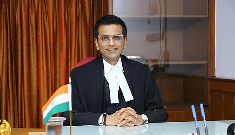 സര്ക്കാര് പറയുന്ന കള്ളങ്ങള് തുറന്നുകാണിക്കാനുള്ള ചുമതല രാജ്യത്തെ ബുദ്ധിജീവികള്ക്കുണ്ട്: ജസ്റ്റിസ് ഡി.വൈ. ചന്ദ്രചൂഢ്