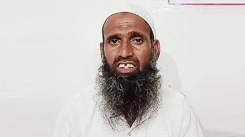 ആധാര് കാര്ഡ് കാണിച്ചില്ല, മധ്യപ്രദേശില് മുസ്ലീം വഴിയോരകച്ചവടക്കാരന് മര്ദ്ദനം