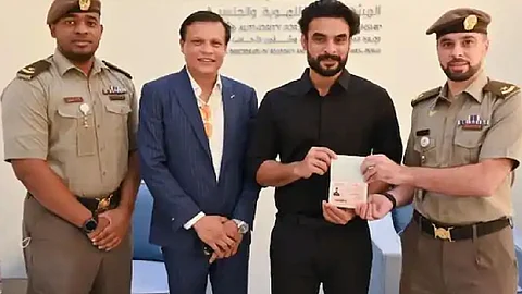 മമ്മൂട്ടിക്കും മോഹന്ലാലിനും പിന്നാലെ ടൊവിനോയ്ക്കും യു.എ.ഇ ഗോള്ഡന് വിസ