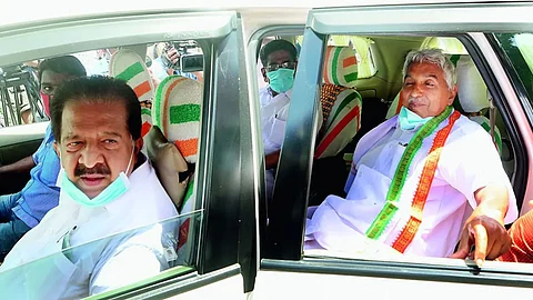 കോണ്ഗ്രസില് തമ്മിലടി തുടരും, പുത്തന്ഗ്രൂപ്പിന് മേല്ക്കൈ, എ-ഐ ഗ്രൂപ്പുകളെ നിര്വീര്യമാക്കി കെ.സി വേണുഗോപാല്