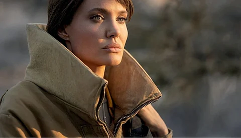 എന്തിനായിരുന്നു അഫ്ഗാനില്
ഇക്കാലമത്രയും പണം ചെലവിട്ടതും രക്തച്ചൊരിച്ചില് ഉണ്ടായതും; ഈ പരാജയം മനസിലാകുന്നില്ല, ആഞ്ജലീന ജോളി