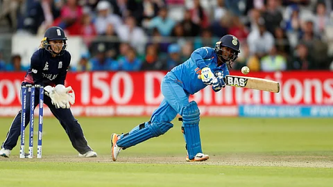 ഇനി 'ബാറ്റ്സ്മാന്' അല്ല 'ബാറ്റര്'; ക്രിക്കറ്റിലും ലിംഗസമത്വം, നിയമപരിഷ്കാരവുമായി എംസിസി