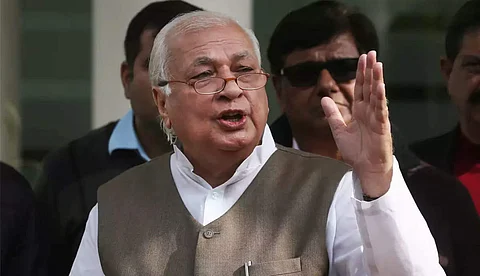 'വിചാരധാര പഠിപ്പിക്കുന്നതില് തെറ്റില്ല'; കണ്ണൂര് സര്വ്വകാലാശാലയിലെ വിവാദ സിലബസിനെ പിന്തുണച്ച് ഗവര്ണര്