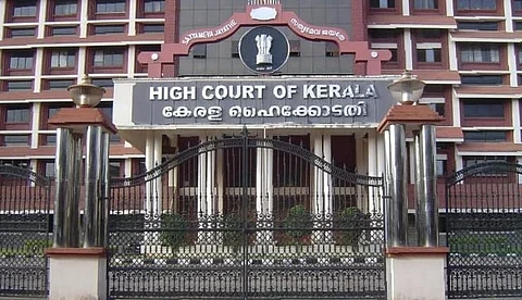 എം.ബി.ബി.എസ് പാഠപുസ്തകങ്ങളിലെ എല്.ജി.ബി.ടി.ക്യു വിരുദ്ധ പാഠഭാഗങ്ങള് ഉടന് നീക്കണം: ഹൈക്കോടതി