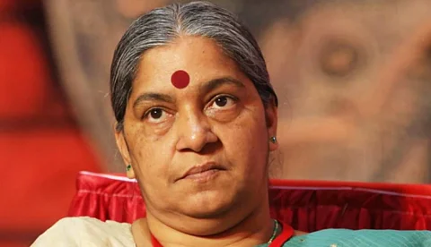 'പൊലീസിലെ ആര്.എസ്.എസ് ഗ്യാങ്ങ്', ആനി രാജയ്ക്കെതിരെ ദേശീയ നേതൃത്വത്തിന് പരാതി നല്കാന് കേരള സി.പി.ഐ