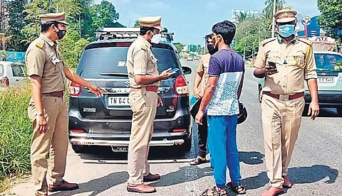 വാഹന നമ്പര് ശരിയായി പ്രദര്ശിപ്പിച്ചില്ലെങ്കില് പിടിവീഴും, പ്രത്യേക സ്ക്വാഡിനെ ഒരുക്കി മോട്ടോര് വാഹന വകുപ്പ്