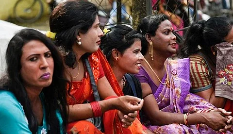 ട്രാന്സ്ജെന്ഡര് വ്യക്തികളെ ഒബിസി കാറ്റഗറിയില് ഉള്പ്പെടുത്താം, ക്യാബിനറ്റ് നോട്ട് തയ്യാറാക്കി കേന്ദ്രം