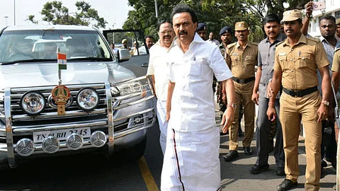 മുഖ്യന്ത്രിക്ക് പോകാന് ഗതാഗതം തടയേണ്ട, അകമ്പടിവാഹനം പകുതിയാക്കി സ്റ്റാലിന്