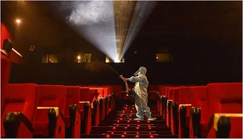 'സര്ക്കാരുമായുള്ള ചര്ച്ച വിജയം'; സെക്കന്റ് ഷോയ്ക്ക് ഉള്പ്പടെ അനുമതിയെന്ന് തിയറ്റര് ഉടമകള്