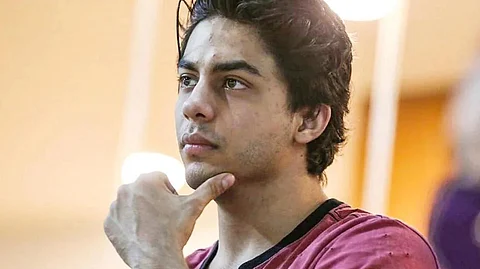 ജയിലില് പരിചയപ്പെട്ട സഹതടവുകാരുടെ കുടുംബത്തിന് സഹായം വാഗ്ദാനം ചെയ്ത് ആര്യന് ഖാന്