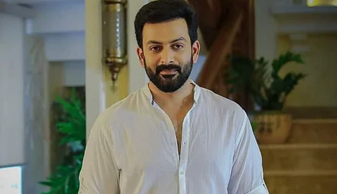 'ഞാന് ആ സിനിമയുടെ നിര്മ്മാതാവോ സംവിധായകനോ അല്ല'; വാരിയംകുന്നനില് നിന്നുള്ള പിന്മാറ്റം വ്യക്തിപരമല്ലെന്ന് പൃഥ്വിരാജ്