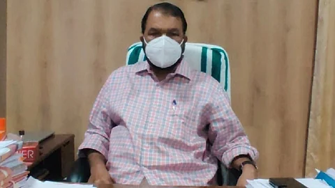 ശനിയാഴ്ചയും ക്ലാസ്, എല്ലാ സ്കൂളുകളിലും കൊവിഡ് പ്രോട്ടോക്കോള് പാലിച്ച് ഉച്ചഭക്ഷണം; മന്ത്രി വി.ശിവന്കുട്ടി