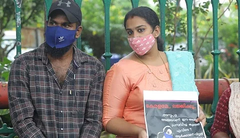 'ലൈസന്സില്ലാതെ ശിശുക്ഷേമ സമിതി നടത്തിയത് കുട്ടിക്കടത്ത്'; ഷിജുഖാനെ ക്രമിനല് കുറ്റത്തിന് അറസ്റ്റ് ചെയ്യണമെന്ന് അനുപമ