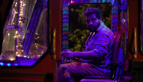 'മിഡ്നൈറ്റ് റണ്' യൂ ട്യൂബ് ചാനലില്, ദിലീഷ് പോത്തനും ചേതനും കഥാപാത്രങ്ങളായ ത്രില്ലര്