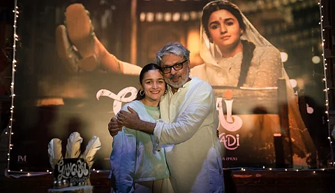 'ഗംഗുഭായ്' 2022 ഫെബ്രുവരിയില് തിയേറ്ററിലേക്ക്; ആലിയ-ബന്സാലി ചിത്രം റിലീസ് പ്രഖ്യാപിച്ചു