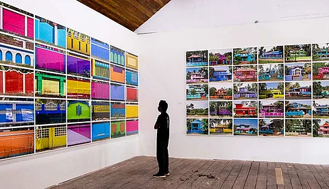 'ലോകമേ തറവാട്' കലാപ്രദര്ശനം ഡിസംബര് 31 വരെ തുടരാന് സര്ക്കാര് അനുമതി