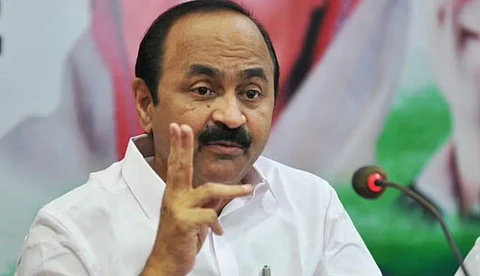 ആര്.എസ്.എസ് നോട്ടീസ് അവജ്ഞയോടെ തള്ളുന്നു; വിചാരധാരയില് ഉള്ളതും സജി ചെറിയാന് പറഞ്ഞതും ഒന്നുതന്നെ: വി ഡി സതീശന്