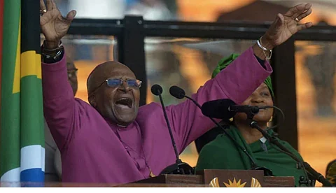 ദക്ഷിണാഫ്രിക്കയുടെ വര്ണ വിവേചനത്തിനെതിരെ പോരാടിയ ആര്ച്ച് ബിഷപ്പ് ഡെസ്മണ്ട് ടുട്ടു അന്തരിച്ചു