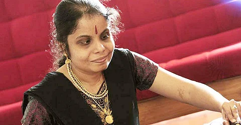 "എനിക്ക് കാഴ്ചയൊന്നും കിട്ടിയിട്ടില്ല, ആ വാര്ത്തകള് തെറ്റ്" വൈക്കം വിജയലക്ഷ്മി