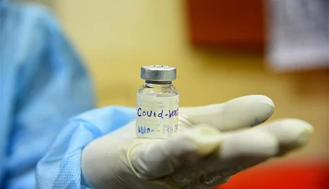 രാജ്യത്ത് രണ്ട് വാക്സിനുകള്ക്ക് കൂടി അനുമതി; അഭിനന്ദനവുമായി കേന്ദ്ര ആരോഗ്യമന്ത്രി