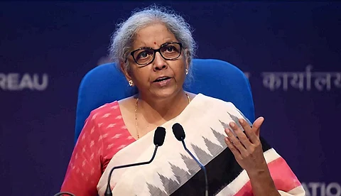 സഹകരണ സംഘങ്ങളെ ബാങ്കുകളായി പരിഗണിക്കാനാവില്ലെന്ന് നിർമല സീതാരാമൻ, കേരളത്തിന് തിരിച്ചടി