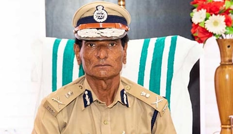 നവമാധ്യമങ്ങളിലൂടെ മതസ്പര്ധ വളര്ത്തുന്ന പോസ്റ്റുകള് കൂടുന്നു; വിദ്വേഷ പ്രചരണം നടത്തുന്നവരെ അറസ്റ്റ് ചെയ്യാന് ഡിജിപിയുടെ നിര്ദേശം
